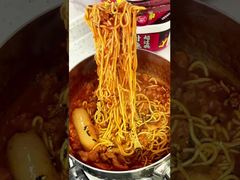 12ヶ月 保存期間 韓国 sausage ホットチキンヌードル 本物の韓国風味 インスタントヌードル