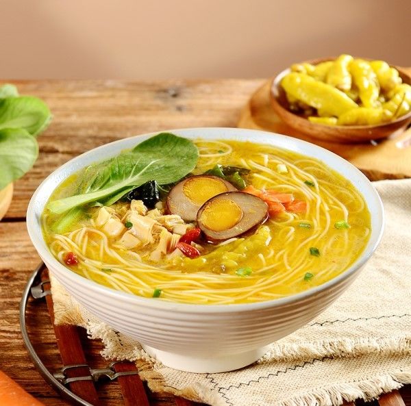 ノンフライスープ即席麺 スパイシービーフ味ラーメン 即席麺 中国春雨